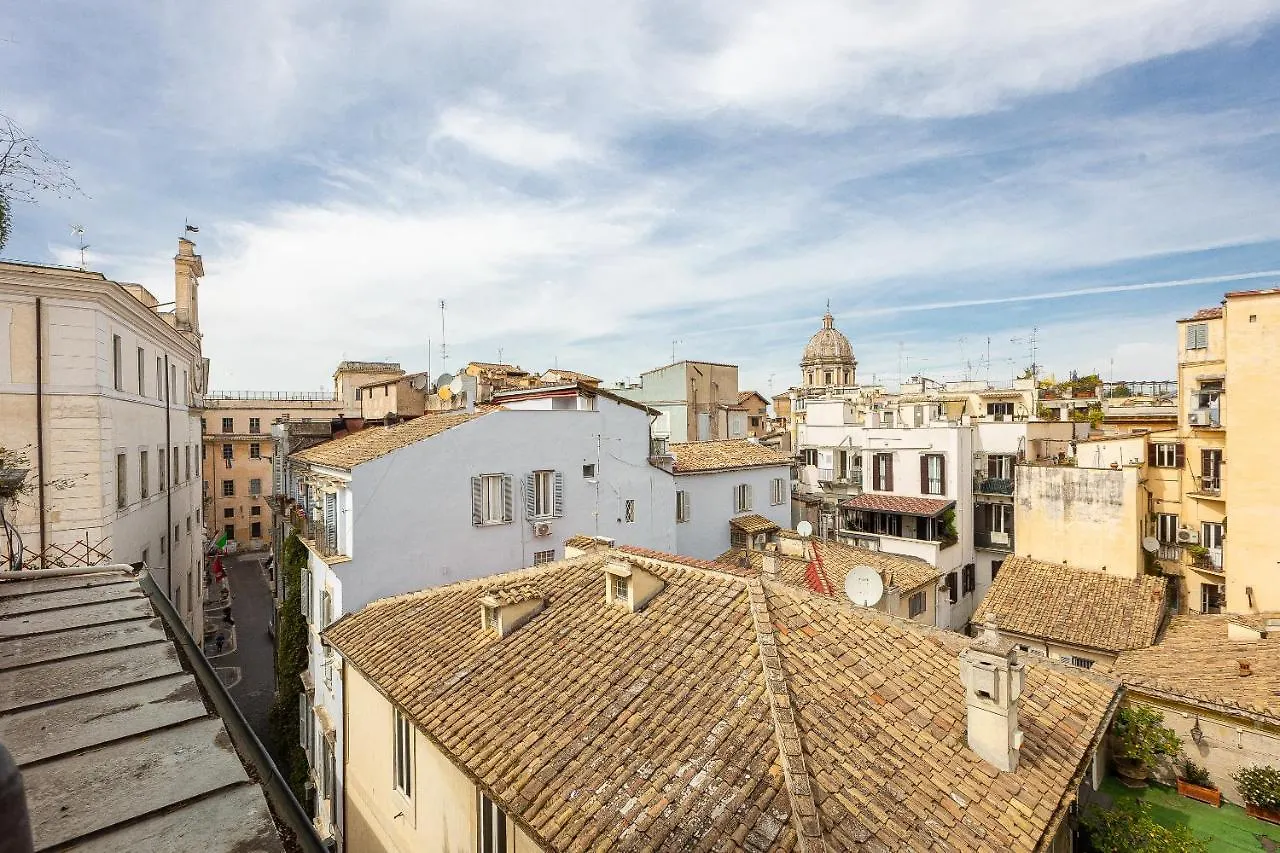 Campo De' Fiori Penthouse-Rental In ローマ アパート
