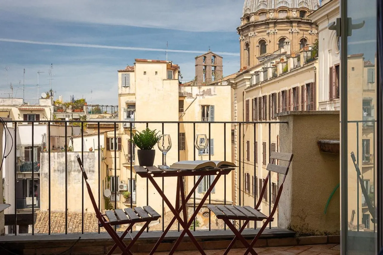 Campo De' Fiori Penthouse-Rental In ローマ