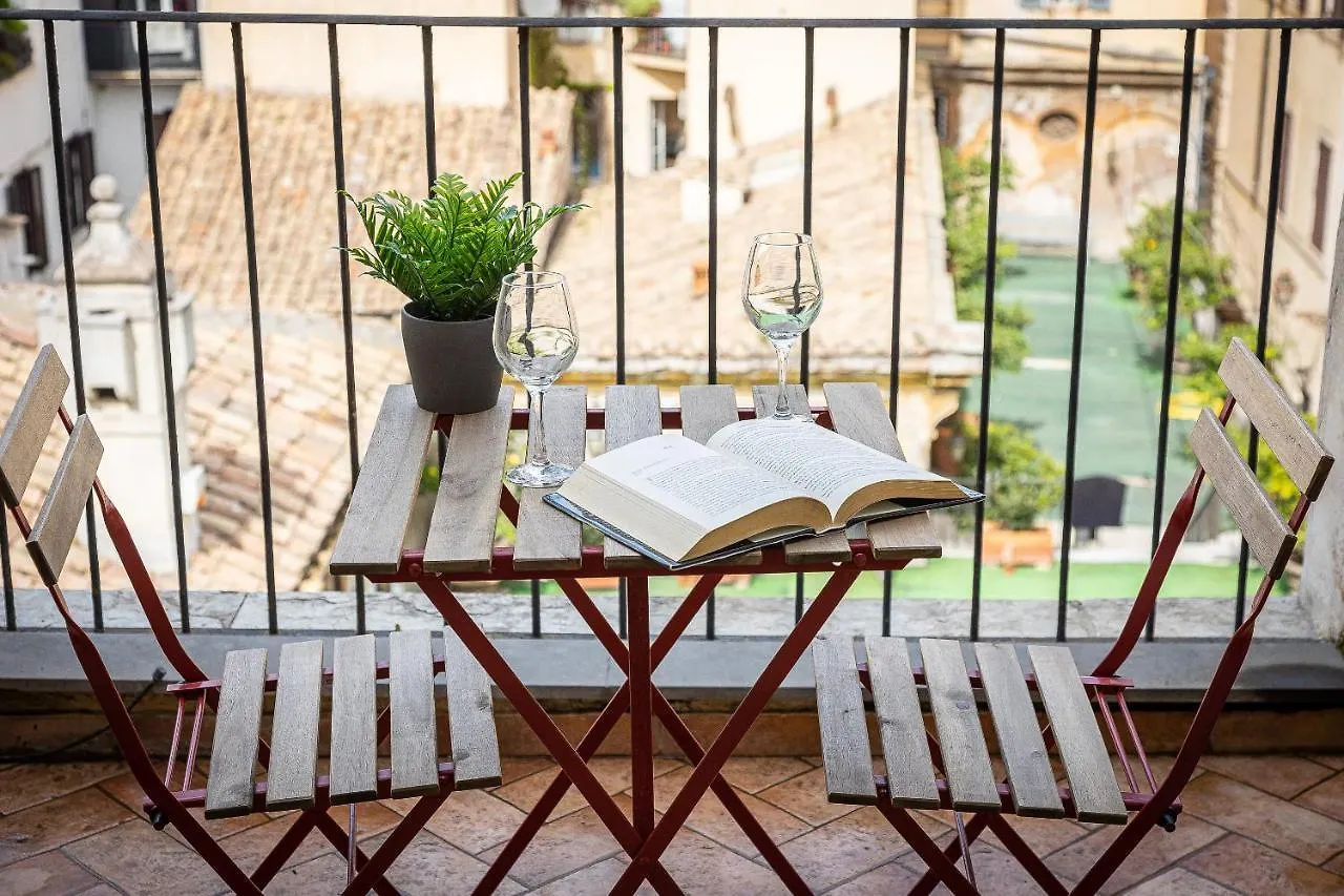 Апартаменты Campo De' Fiori Penthouse-Rental In Рим